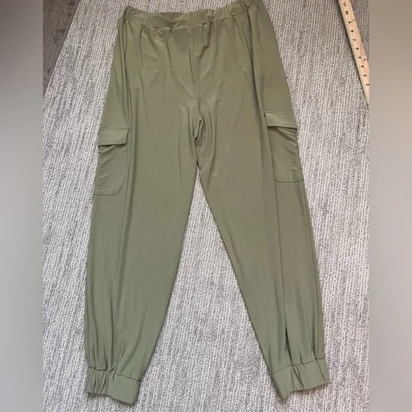 Brittany Humble large very soft Light Green Joggers - Picture 2 of 10